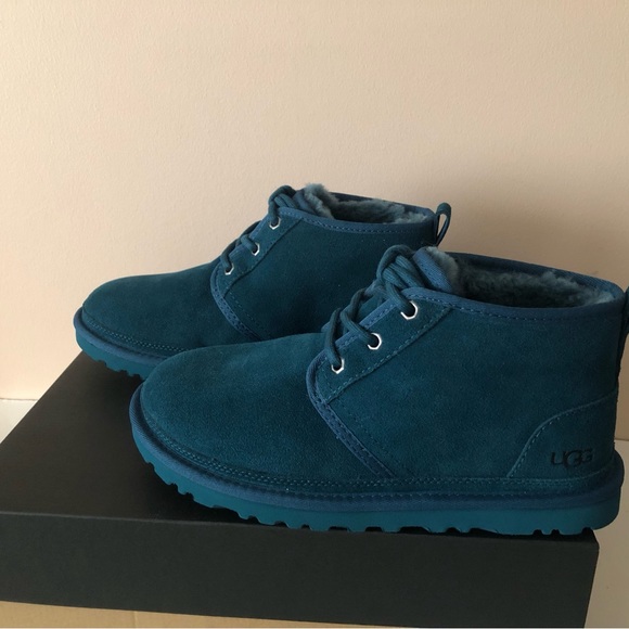 UGG Australia Neumel Chukka suede leather fur Boot. Size: 8, 9 - Picture 4 of 13